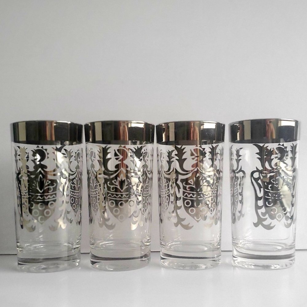 Vintage Drinking Glasses Set of 4 Silver Trim & Royal Crest Motif Regencycore